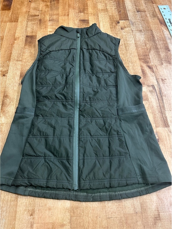 Avia Jackets & Blazers - Avia Women's Olive Green Quilted and Softshell Vest Medium